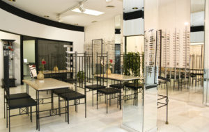 Butik-TDM-interieur-2-300x190
